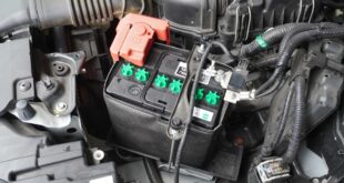 Efek Berbahaya Aki Mobil Overcharge: Periksa Secara Rutin Sebelum Terlambat
